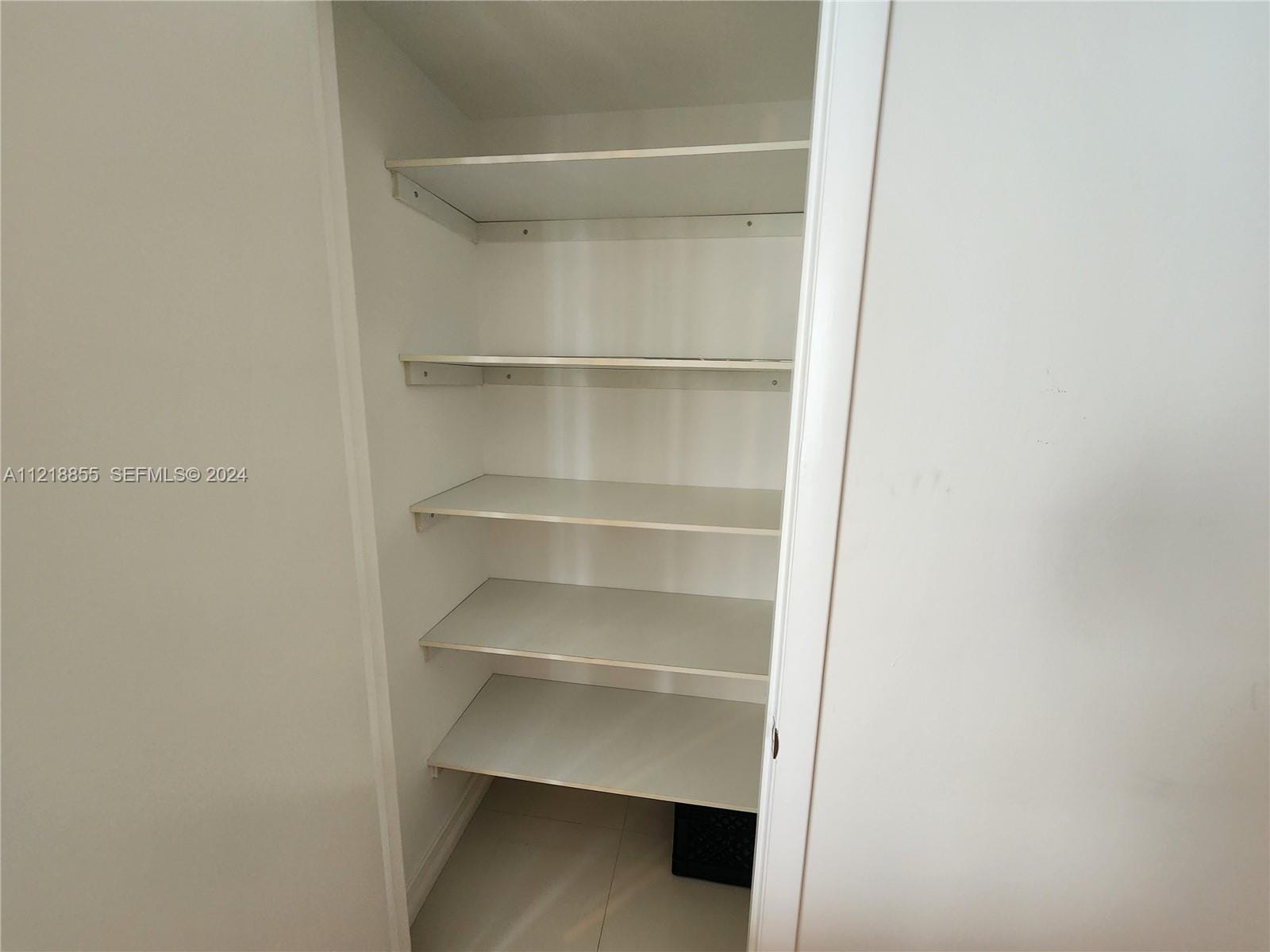 485 Brickell Avenue 2504, Miami, FL 33131 photo 17
