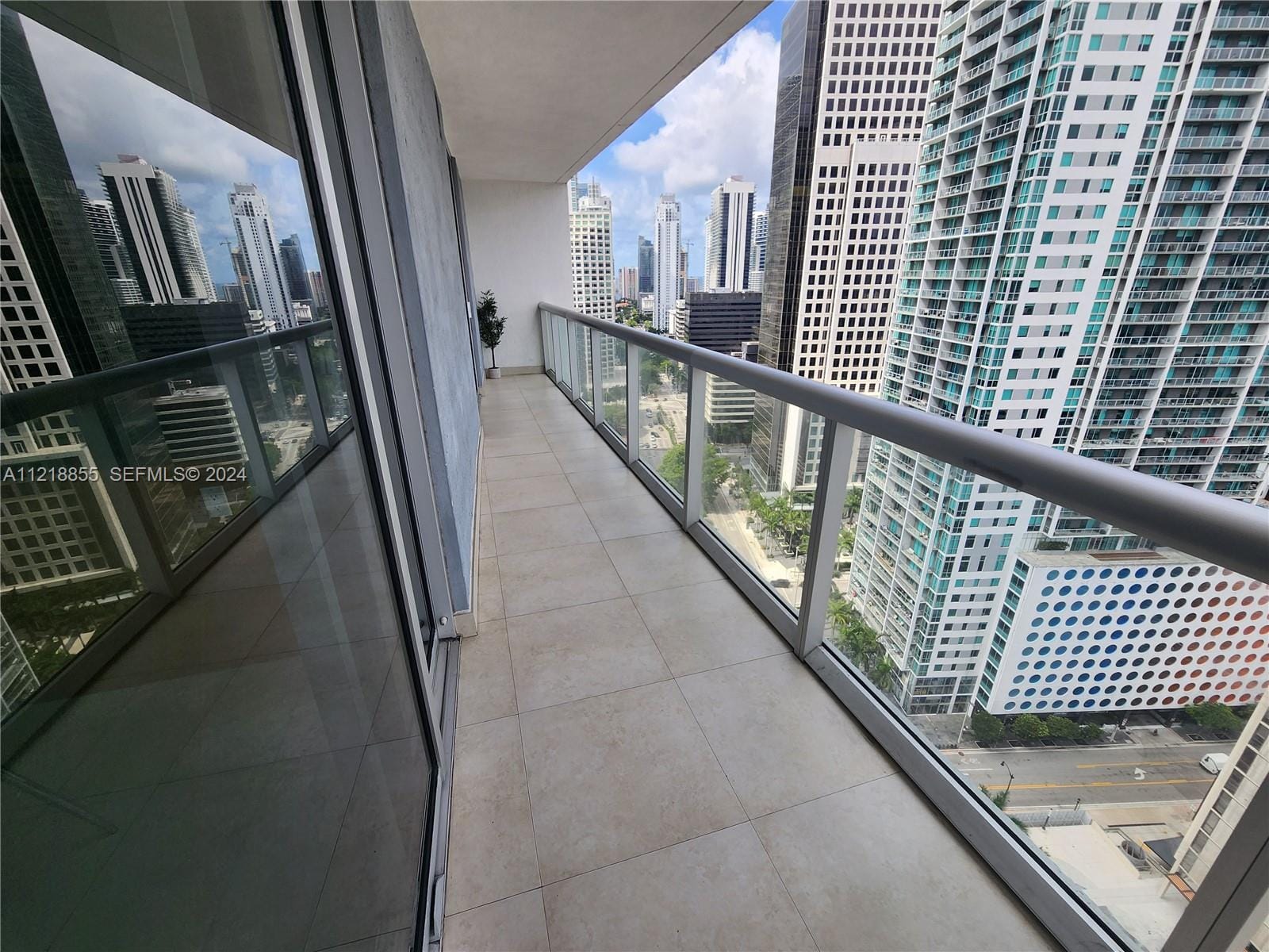 485 Brickell Avenue 2504, Miami, FL 33131 photo 20
