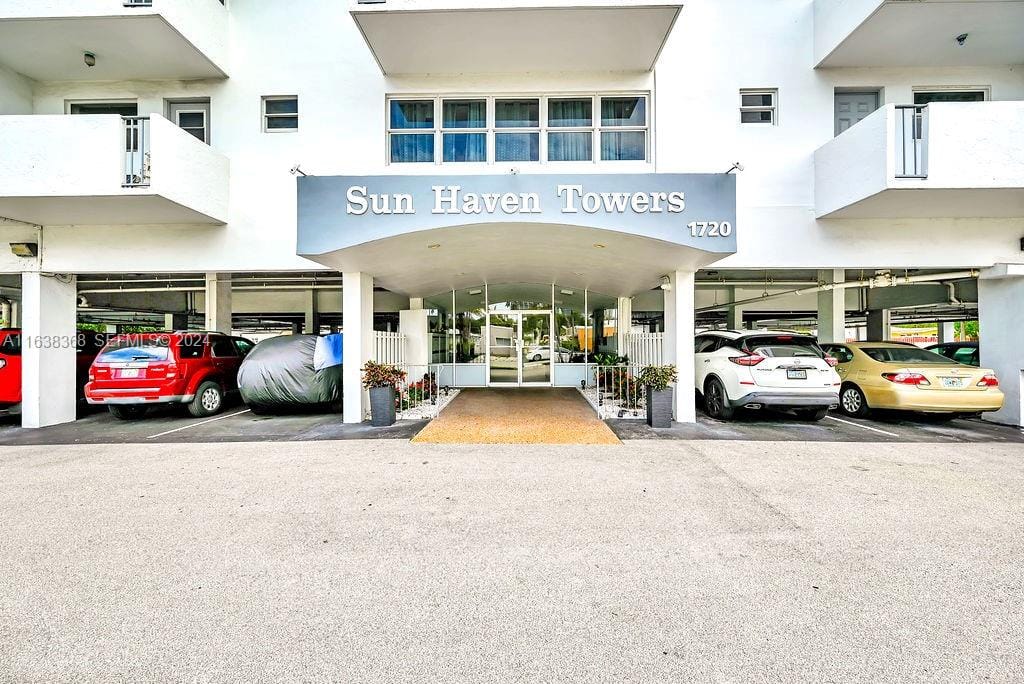 1720 Jefferson Street 511, Hollywood, FL 33020 photo 2