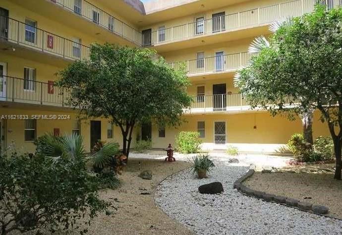 2831 Somerset Drive 206, Lauderdale Lakes, FL 33311, Lauderdale Lakes