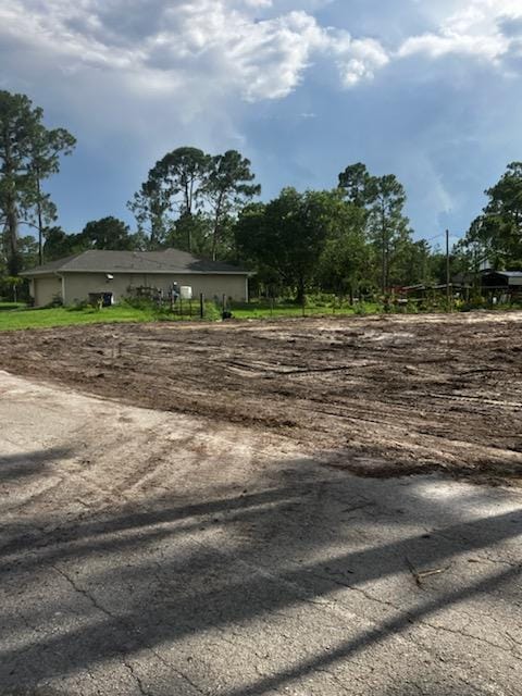 2309 Johns Avenue — photo 2
