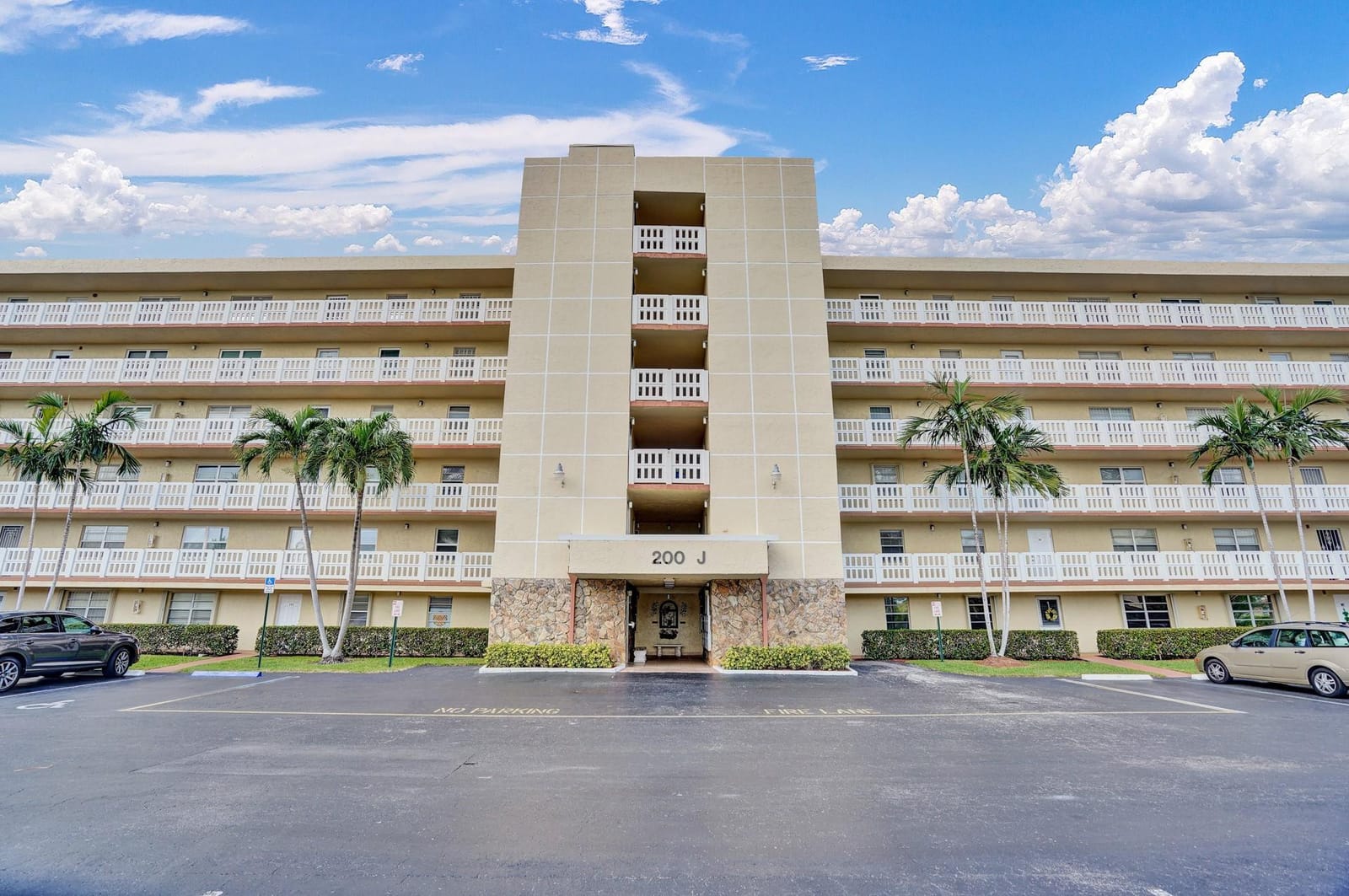 200 SE 5th Avenue 601, Dania Beach, FL 33004