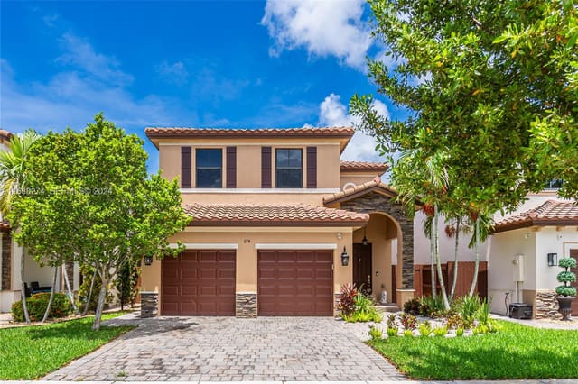 674 SE 33rd Terrace, Homestead, FL 33033