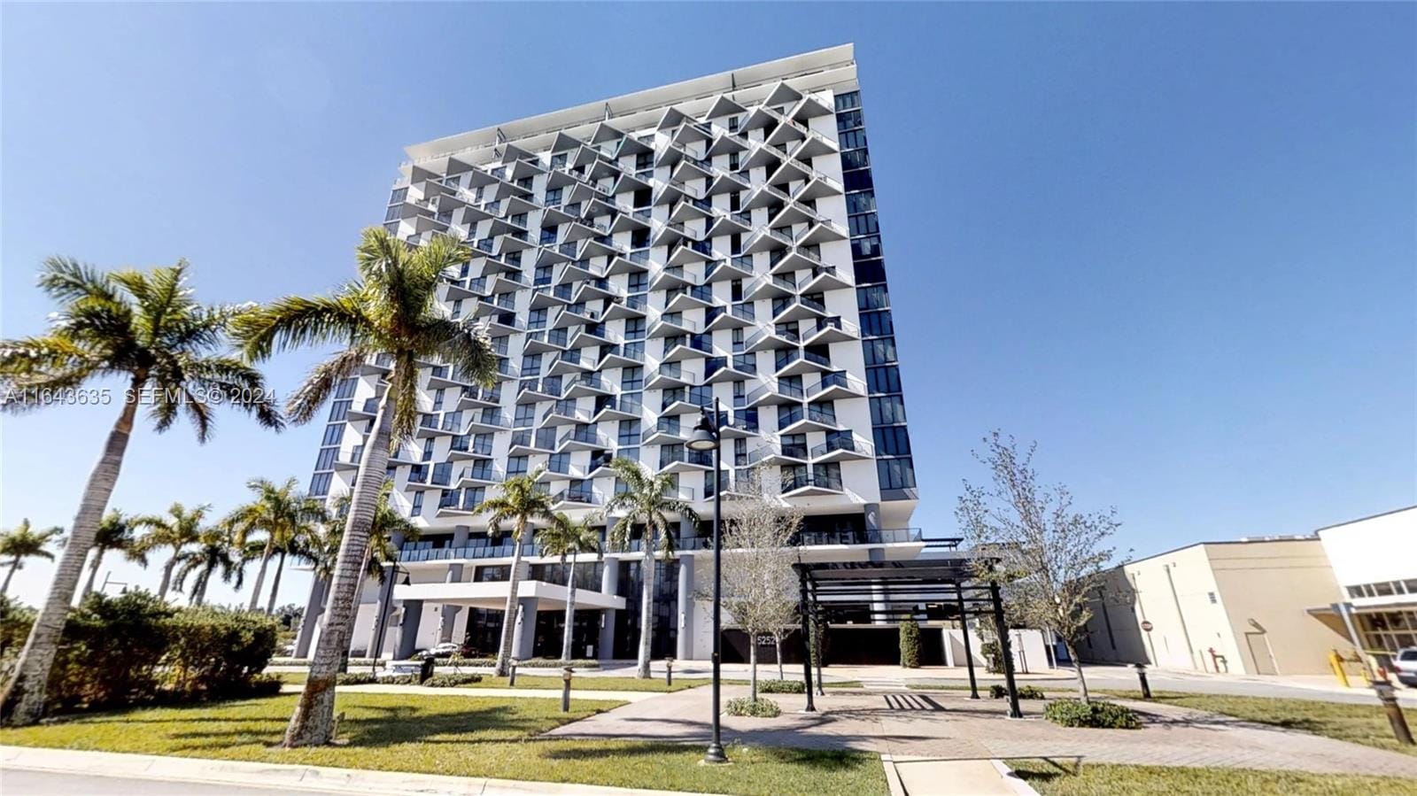 5252 NW 85th Avenue 1207, Doral, FL 33166