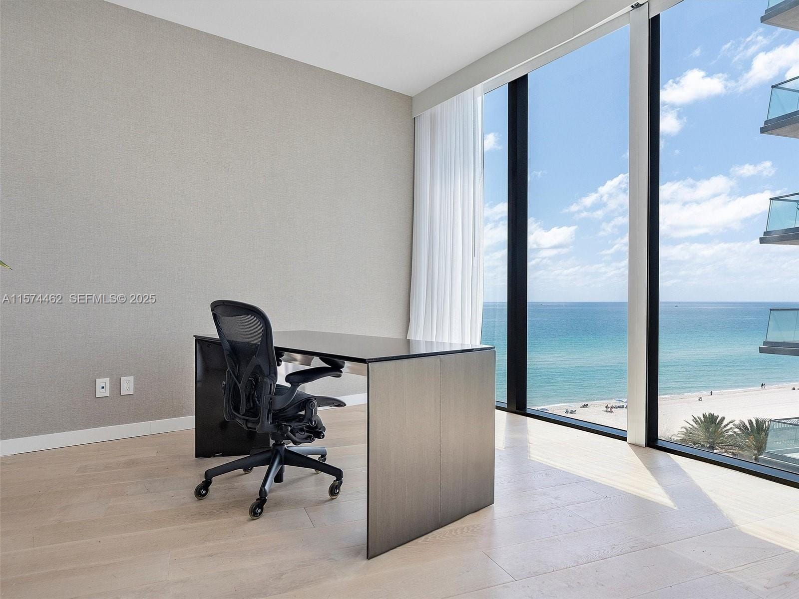 18555 Collins Avenue 801, Sunny Isles Beach, FL 33160 photo 18