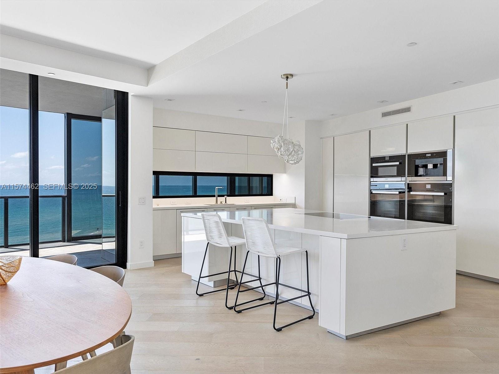 18555 Collins Avenue 801, Sunny Isles Beach, FL 33160 photo 7