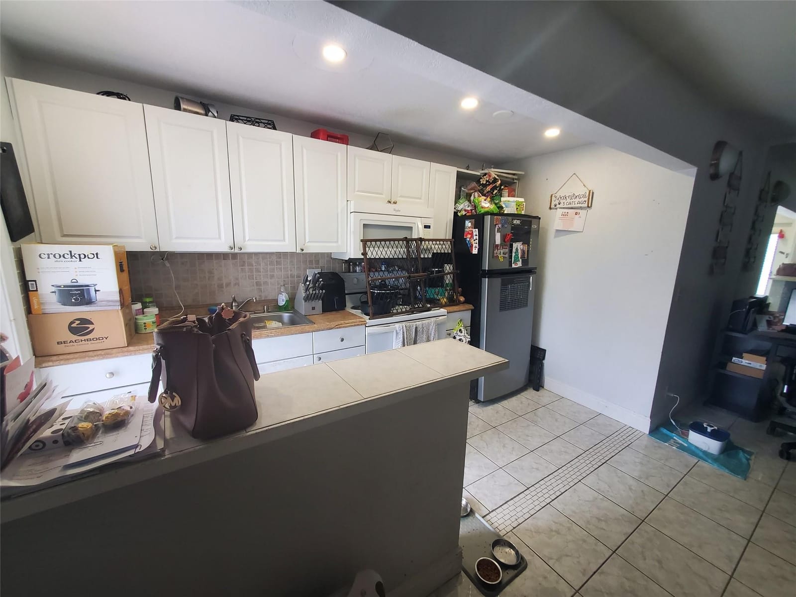 1021 NE 24th Avenue 30 — photo 3