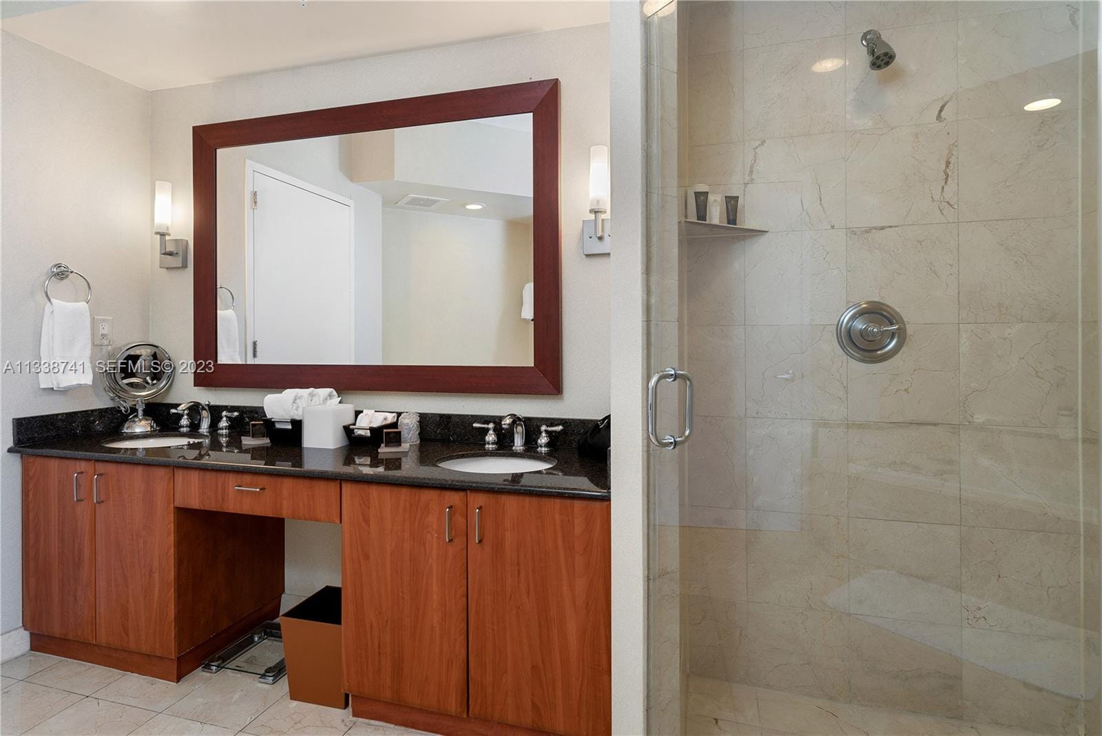 18001 Collins Avenue 2009 — photo 11