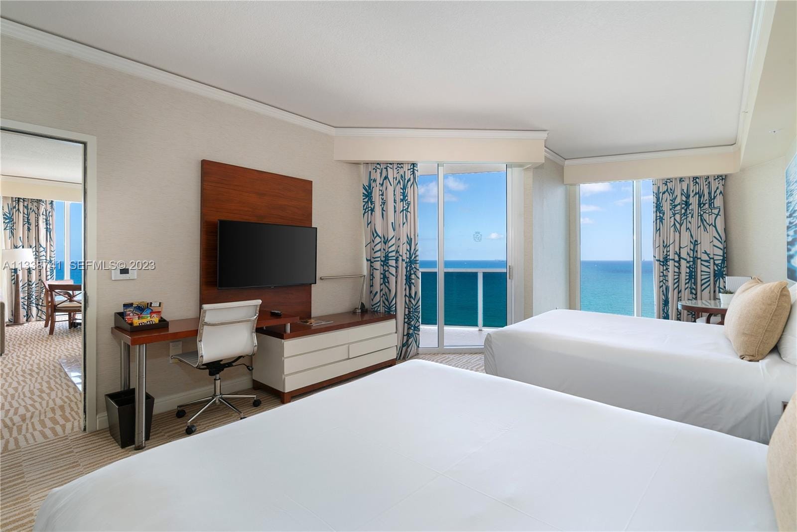 18001 Collins Avenue 2009 — photo 4