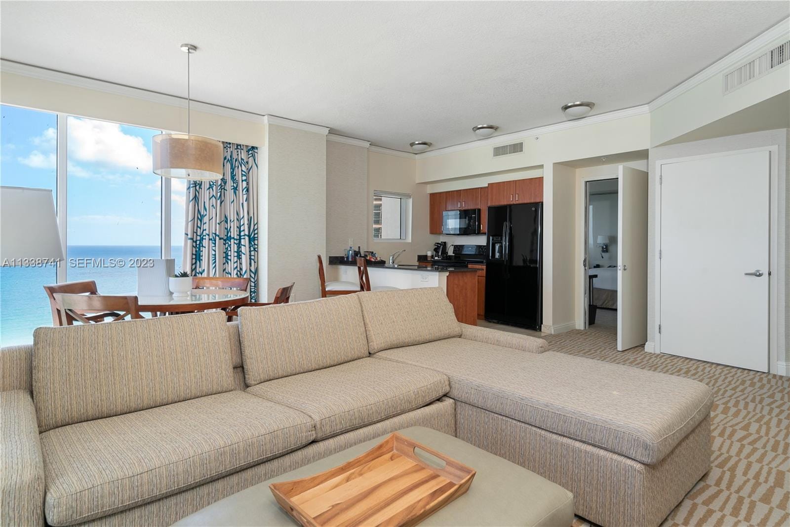 18001 Collins Avenue 2009 — photo 6