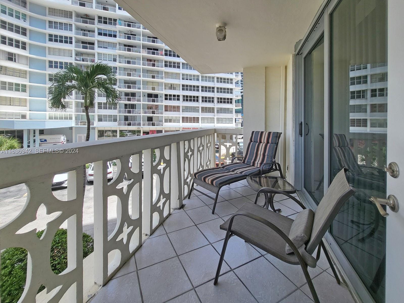 1825 S Ocean Drive 206 — photo 3