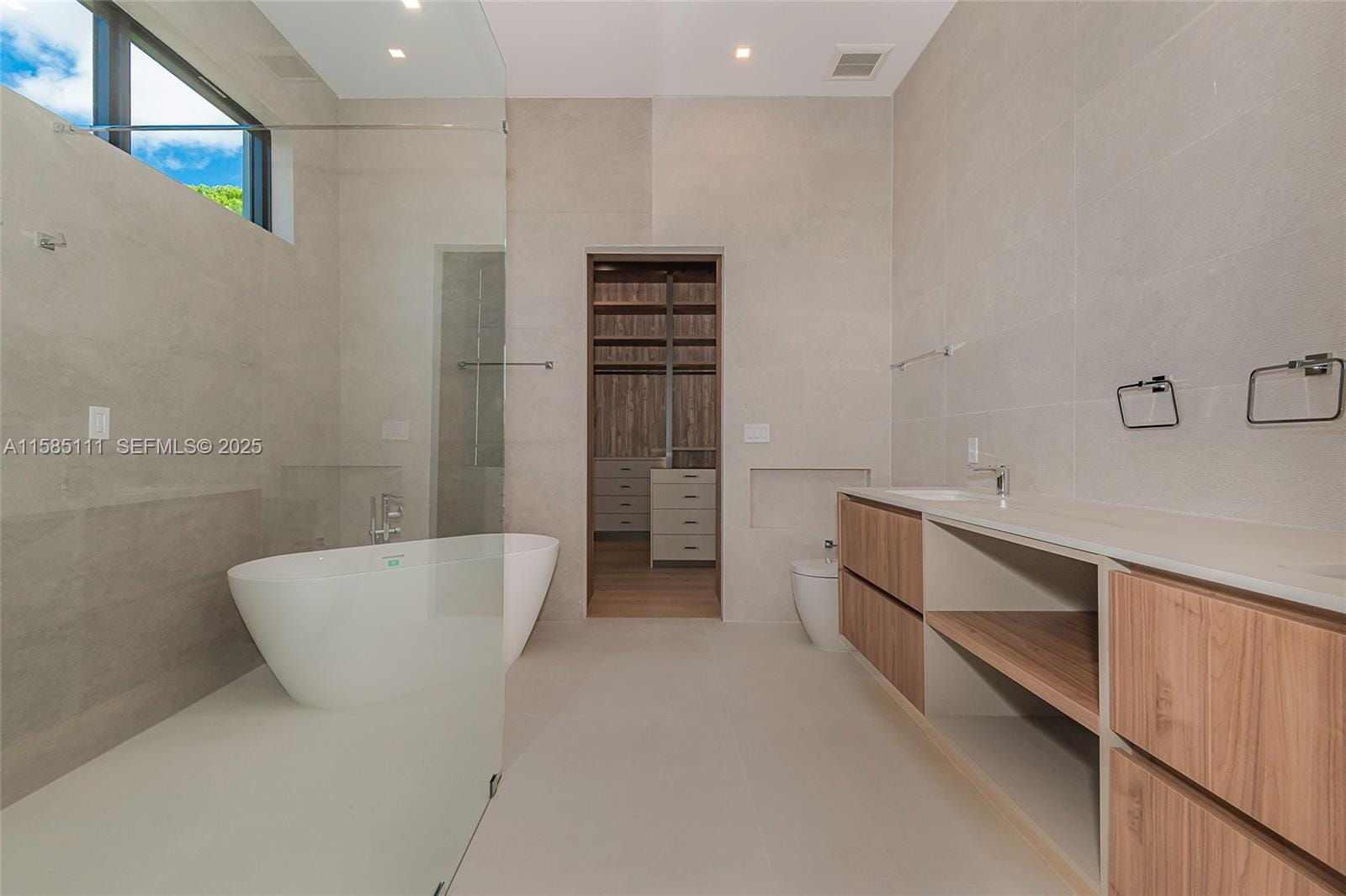 13080 N Bayshore Drive, North Miami, FL 33181 photo 17