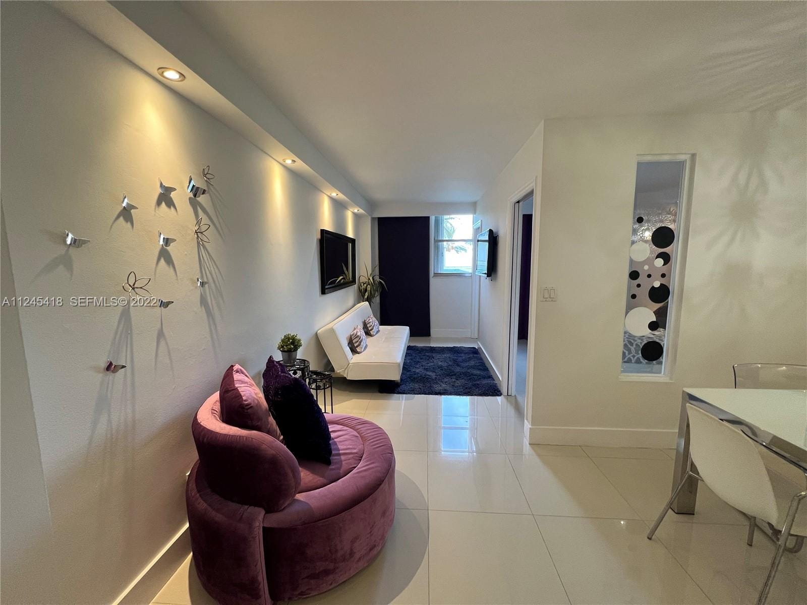 5161 Collins Avenue 309 — photo 4