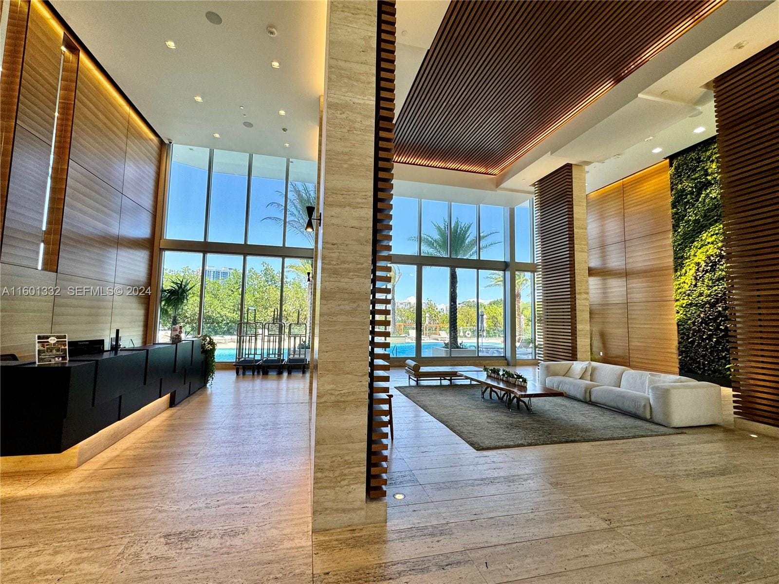 16385 Biscayne Boulevard 2421 — photo 3