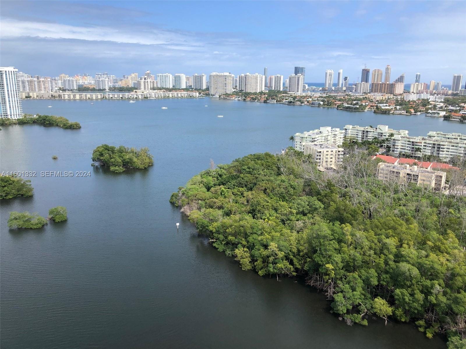 16385 Biscayne Boulevard 2421, North Miami Beach, FL 33160 photo 22