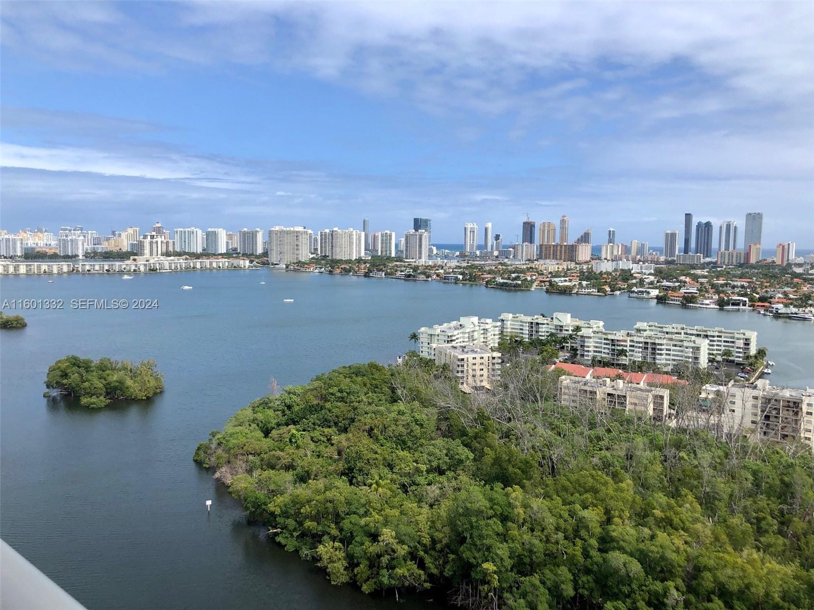 16385 Biscayne Boulevard 2421, North Miami Beach, FL 33160 photo 24