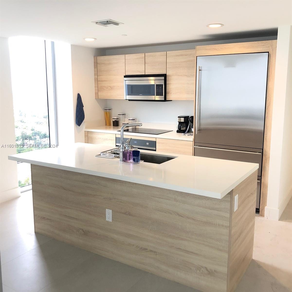 16385 Biscayne Boulevard 2421 — photo 8