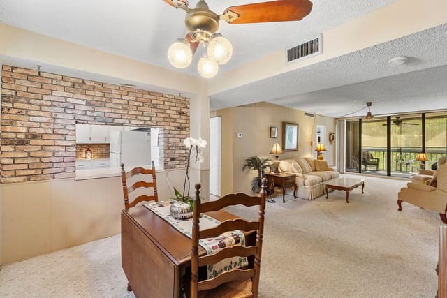 8437 Forest Hills Drive 301-G, sold in Greenglades, Coral Springs, FL