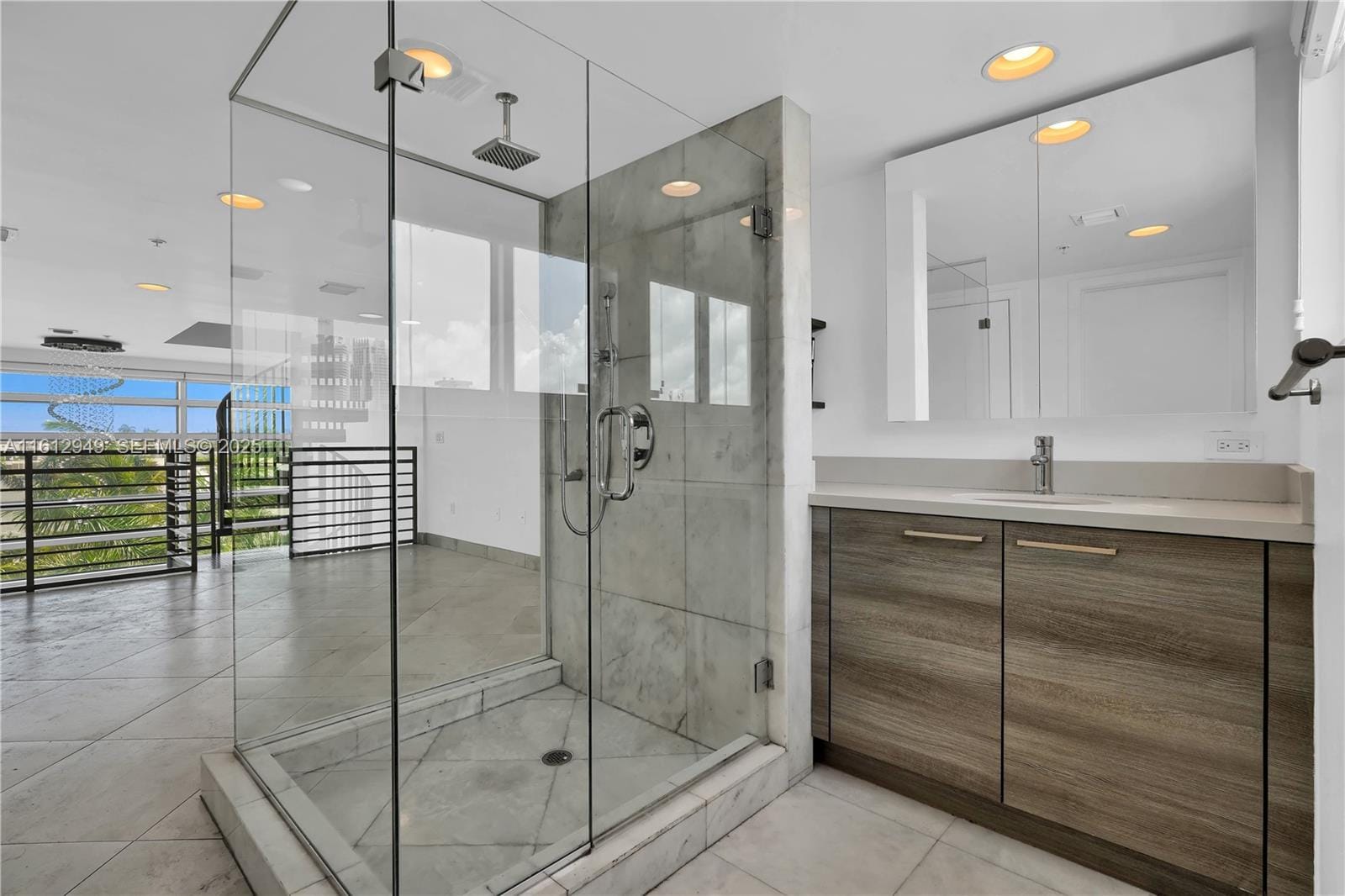 421 Meridian Avenue 16, Miami Beach, FL 33139 photo 14