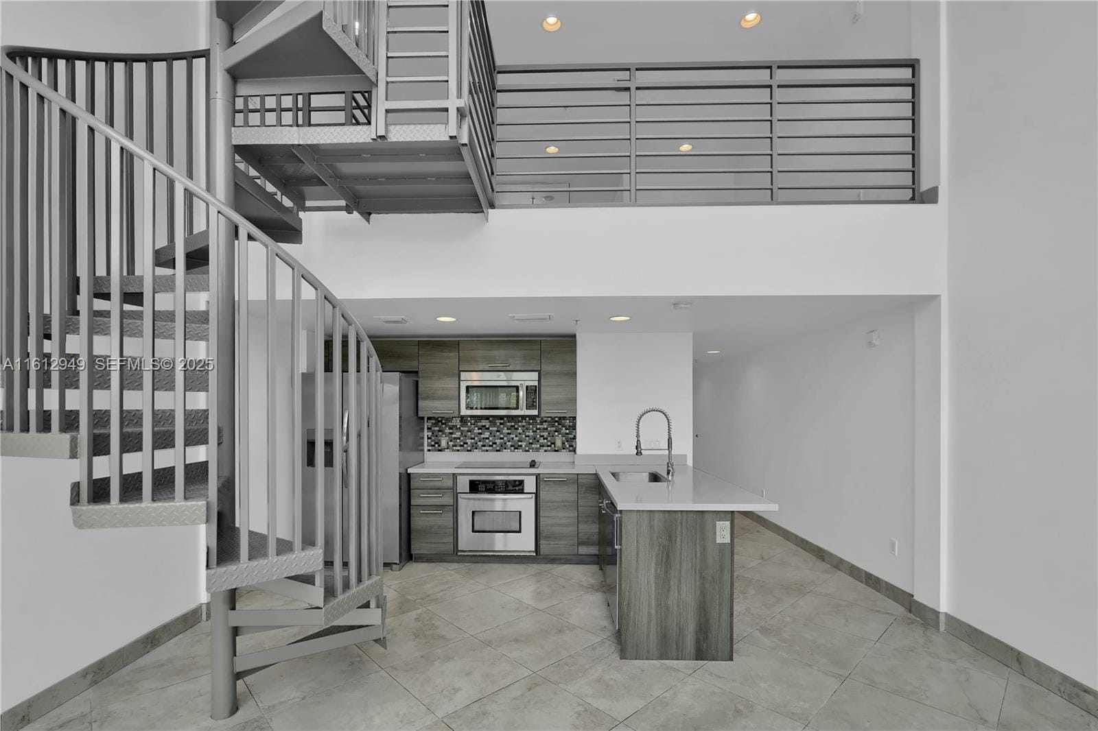 421 Meridian Avenue 16, Miami Beach, FL 33139 photo 6