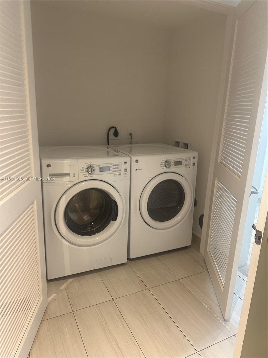 4010 S Ocean Drive R707 — photo 8