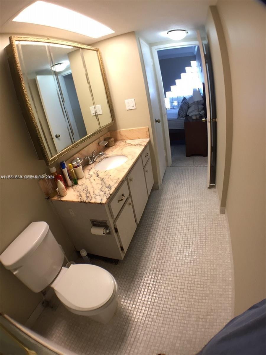 5401 Collins Avenue 712, Miami Beach, FL 33140 photo 23