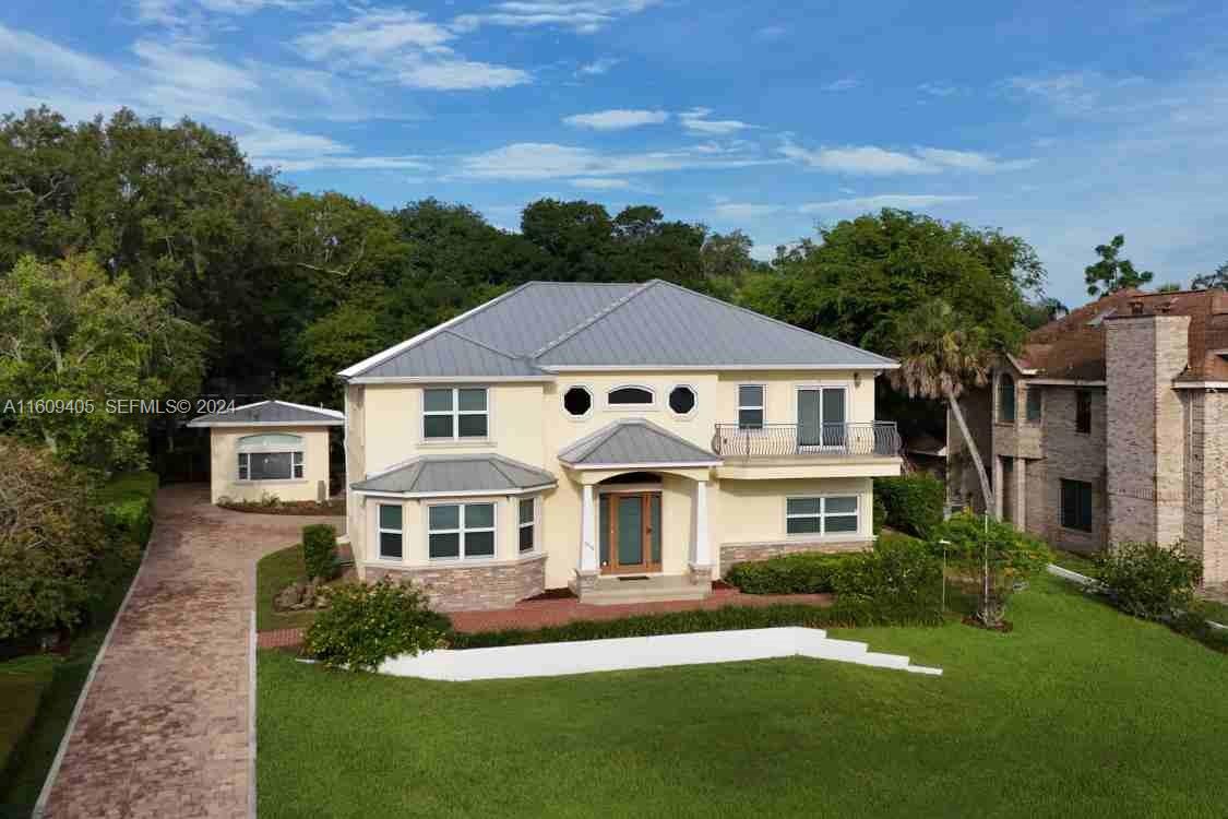 1613 N Indian River Drive — photo 2