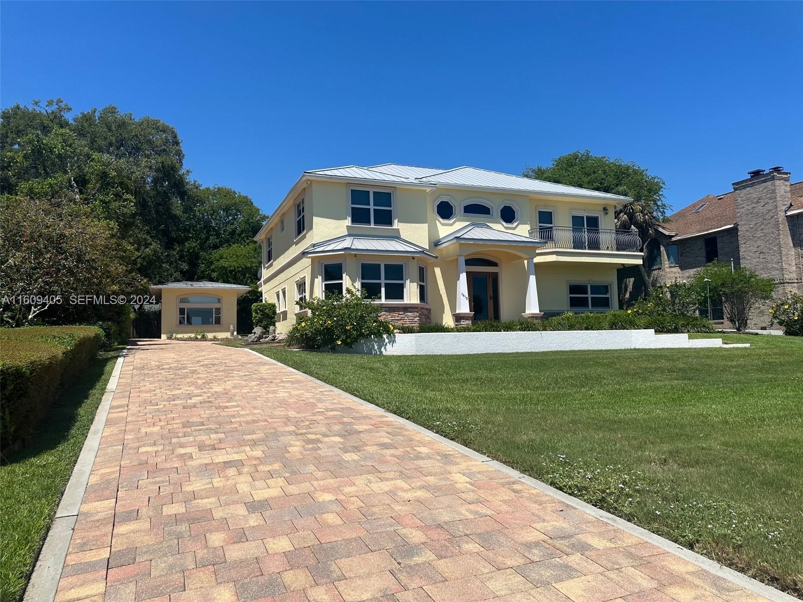 1613 N Indian River Drive — photo 5