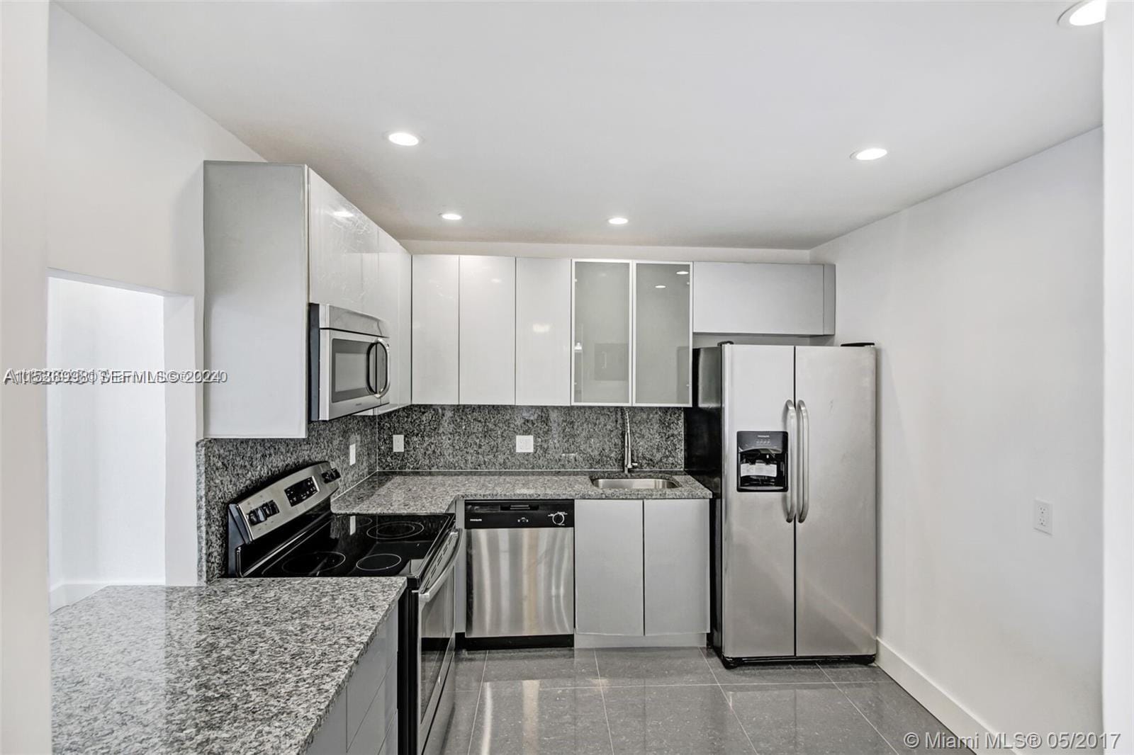 2801 NE 183rd Street 2208W — photo 3