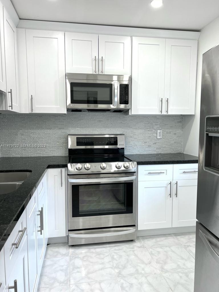 5051 W Oakland Park Boulevard 204 — photo 11