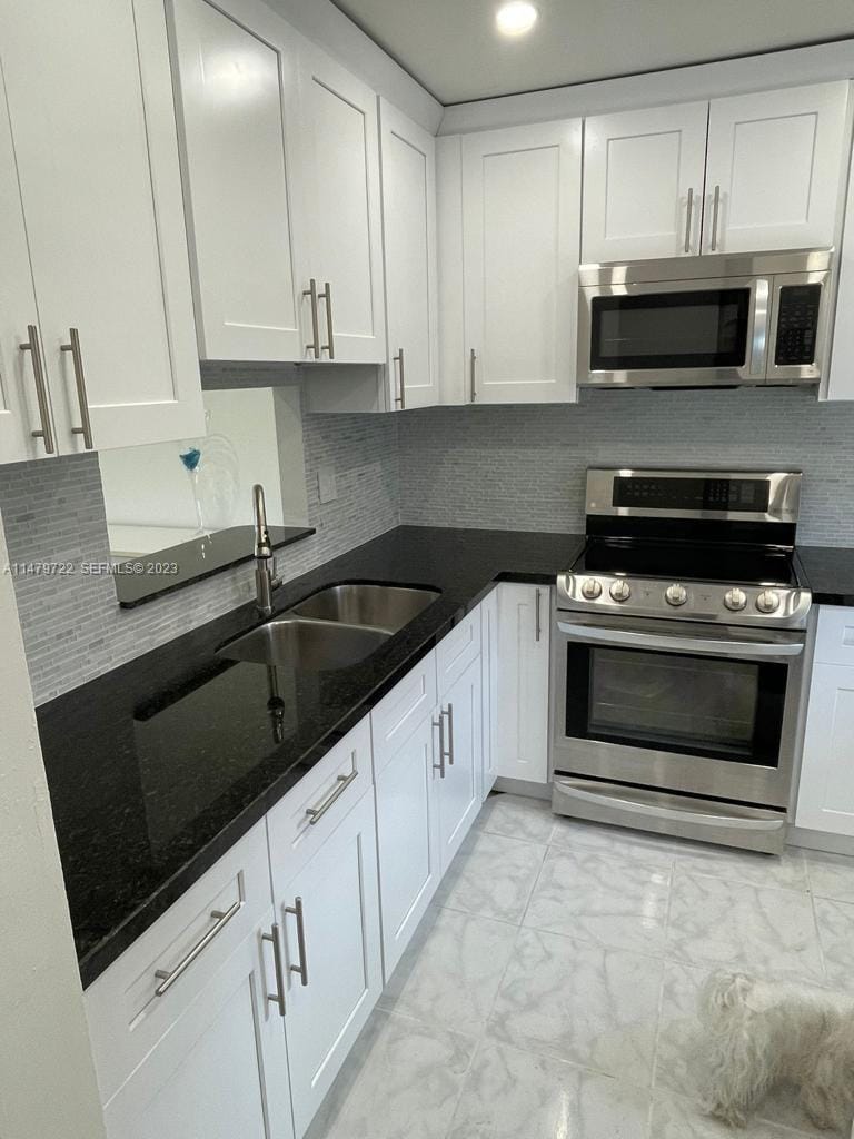 5051 W Oakland Park Boulevard 204, Lauderdale Lakes, FL 33313 photo 14