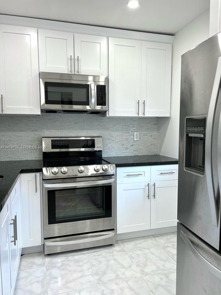 5051 W Oakland Park Boulevard 204, Lauderdale Lakes, FL 33313 photo 15