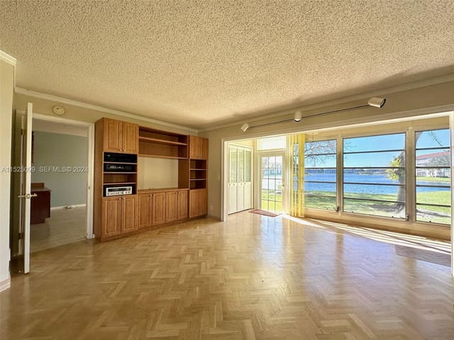 12950 SW 13th Street 114D, Pembroke Pines, FL 33027