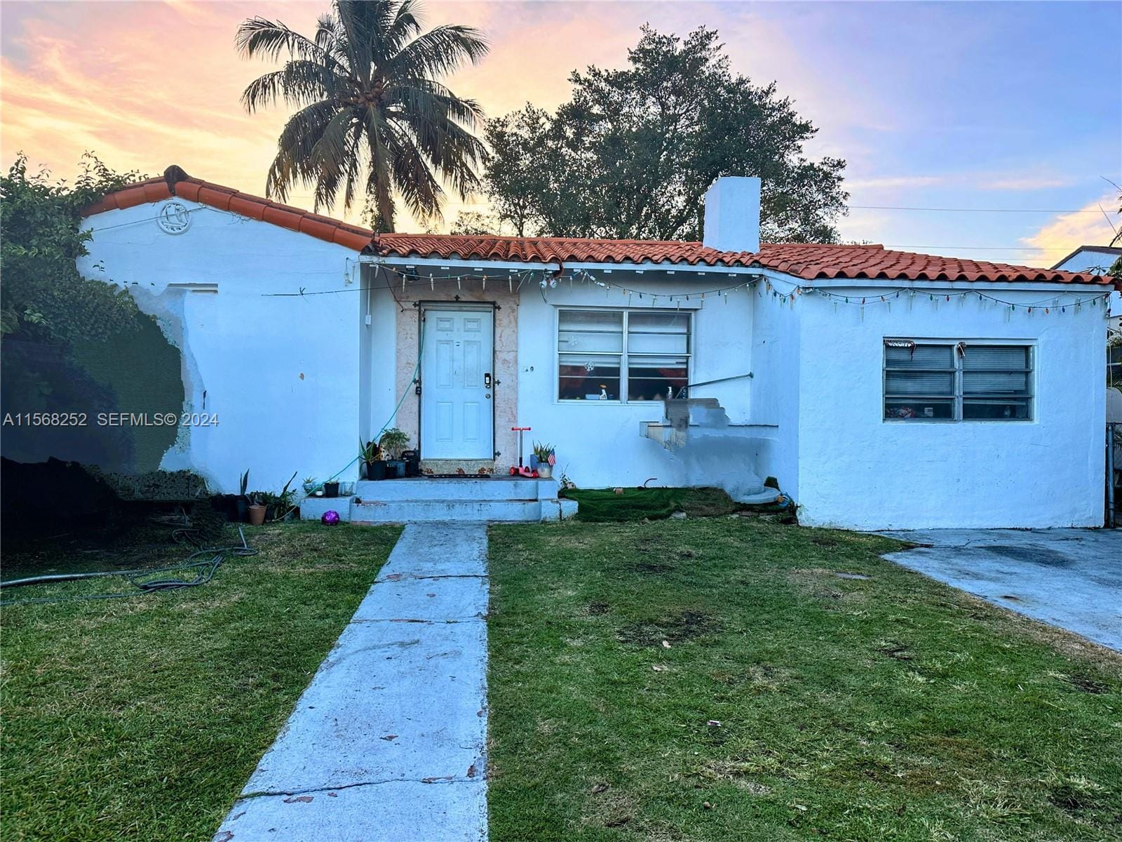 810 NW 17th Court, Miami, FL 33125