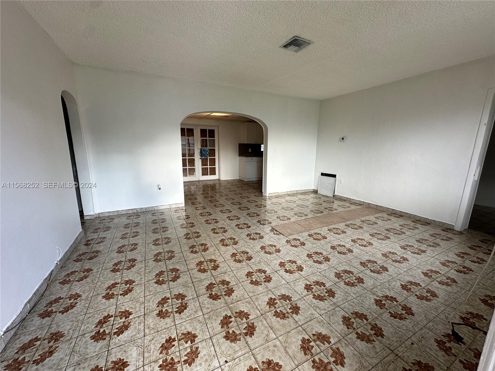 810 NW 17th Court, Miami, FL 33125 photo 16