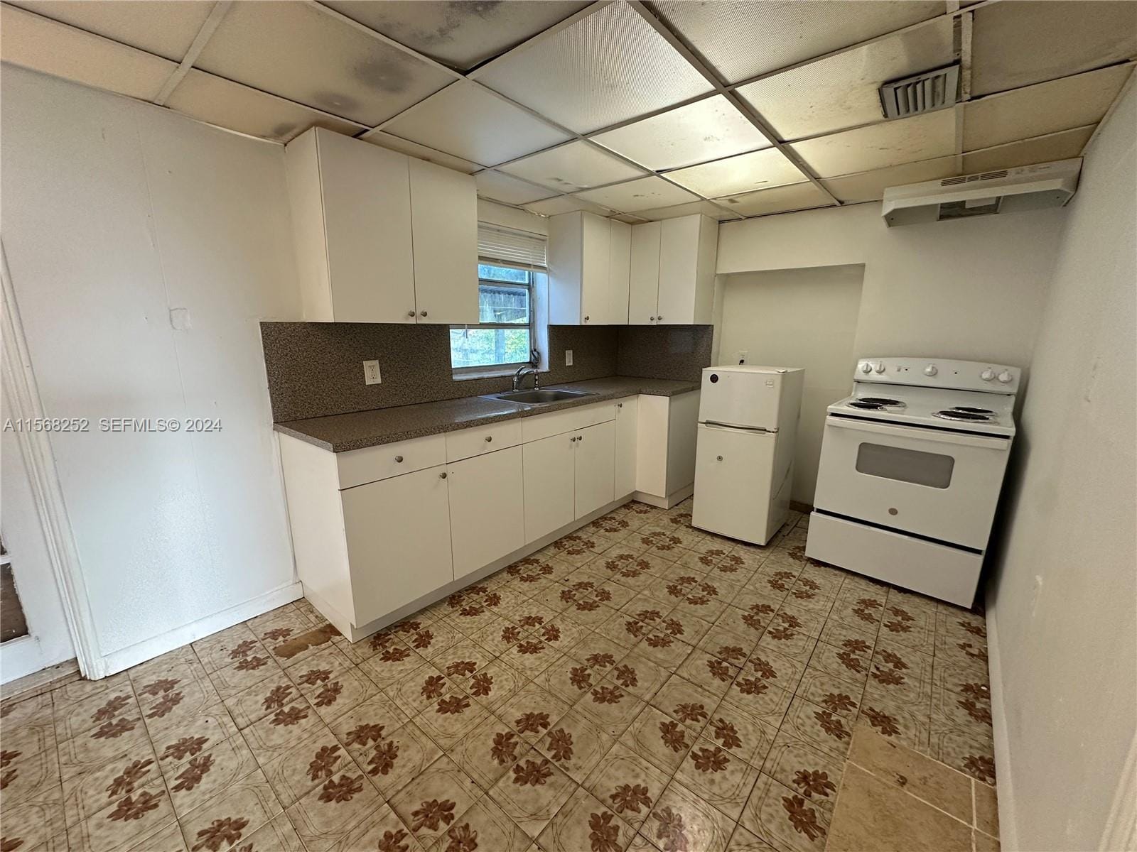 810 NW 17th Court, Miami, FL 33125 photo 20