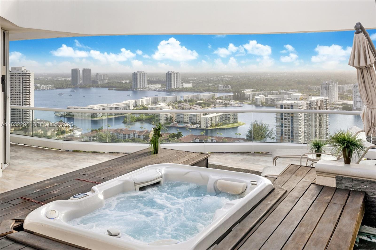 7000 Island Boulevard PH-08, Aventura, FL 33160 photo 1