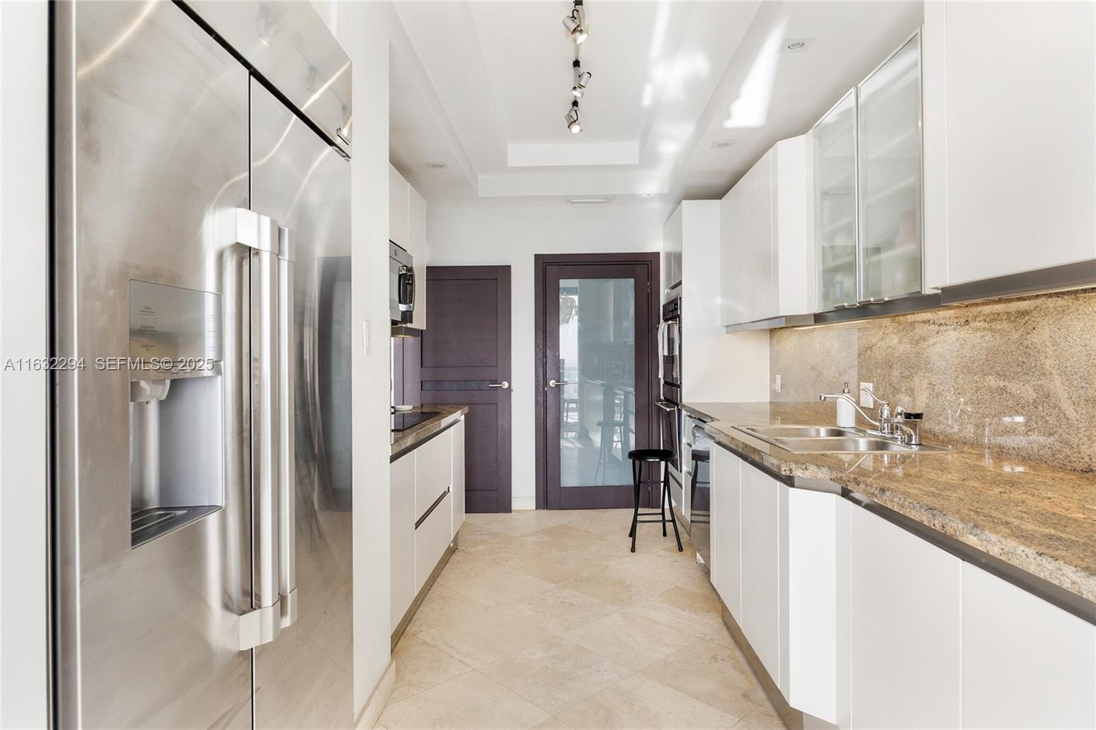 7000 Island Boulevard PH-08, Aventura, FL 33160 photo 9