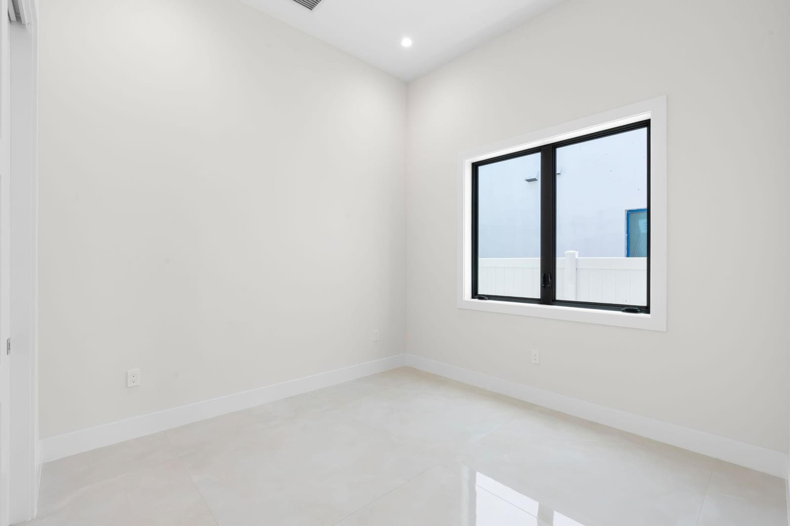 516 NE 9th Avenue, Fort Lauderdale, FL 33301 photo 30