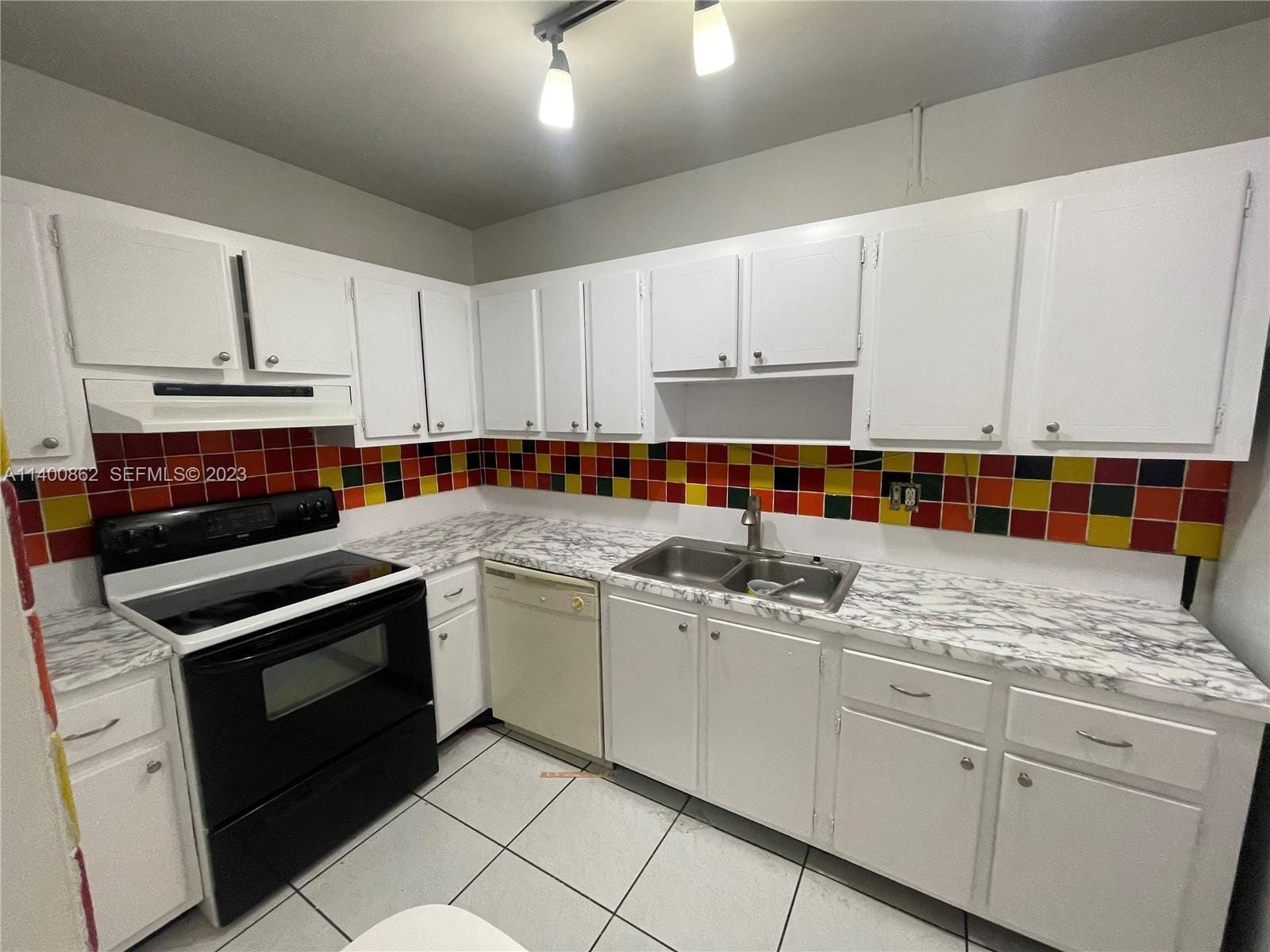 1420 Atlantic Shores Boulevard 326 — photo 2