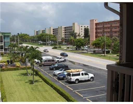 1420 Atlantic Shores Boulevard 326, Hallandale Beach, FL 33009 photo 16