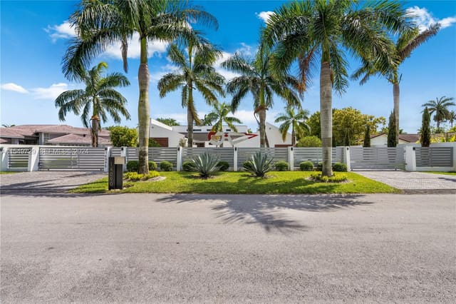 14090 SW 34th Street, Miami, FL 33175