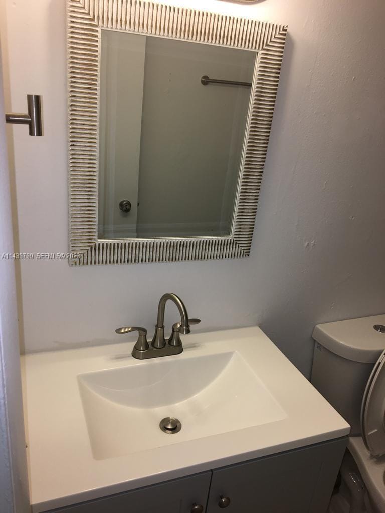 498 NW 165th St Road D205, Miami, FL 33169 photo 13