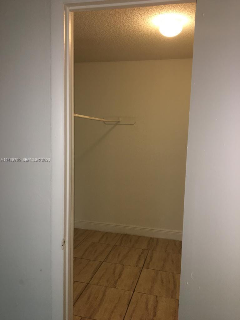498 NW 165th St Road D205, Miami, FL 33169 photo 15