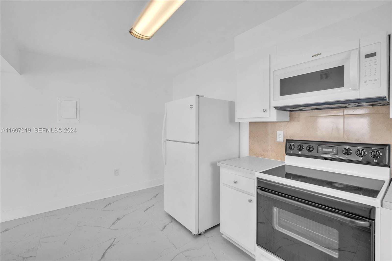 2780 NE 183rd Street 1601 — photo 11