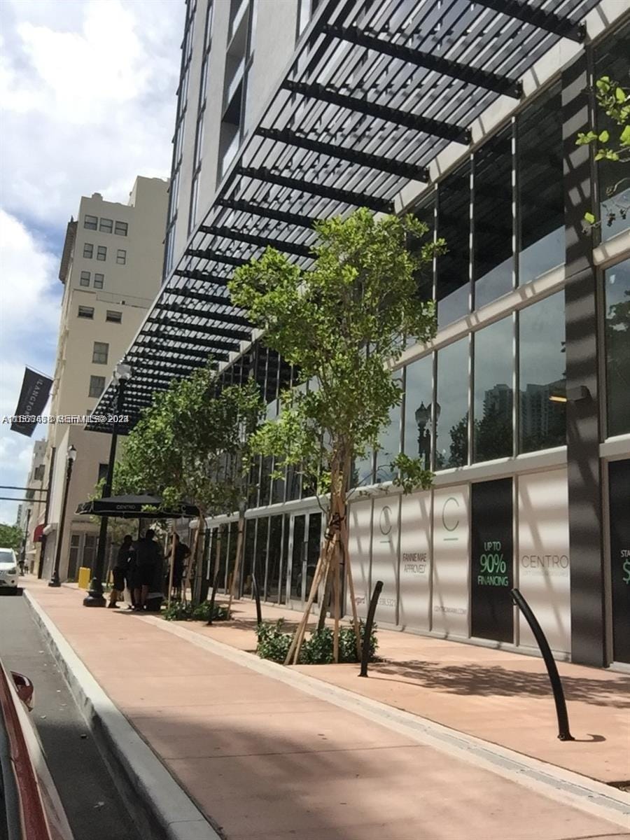 151 SE 1st Street 1505, Miami, FL 33131 photo 3