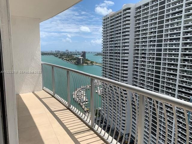 1750 N Bayshore Drive 2806 — photo 4