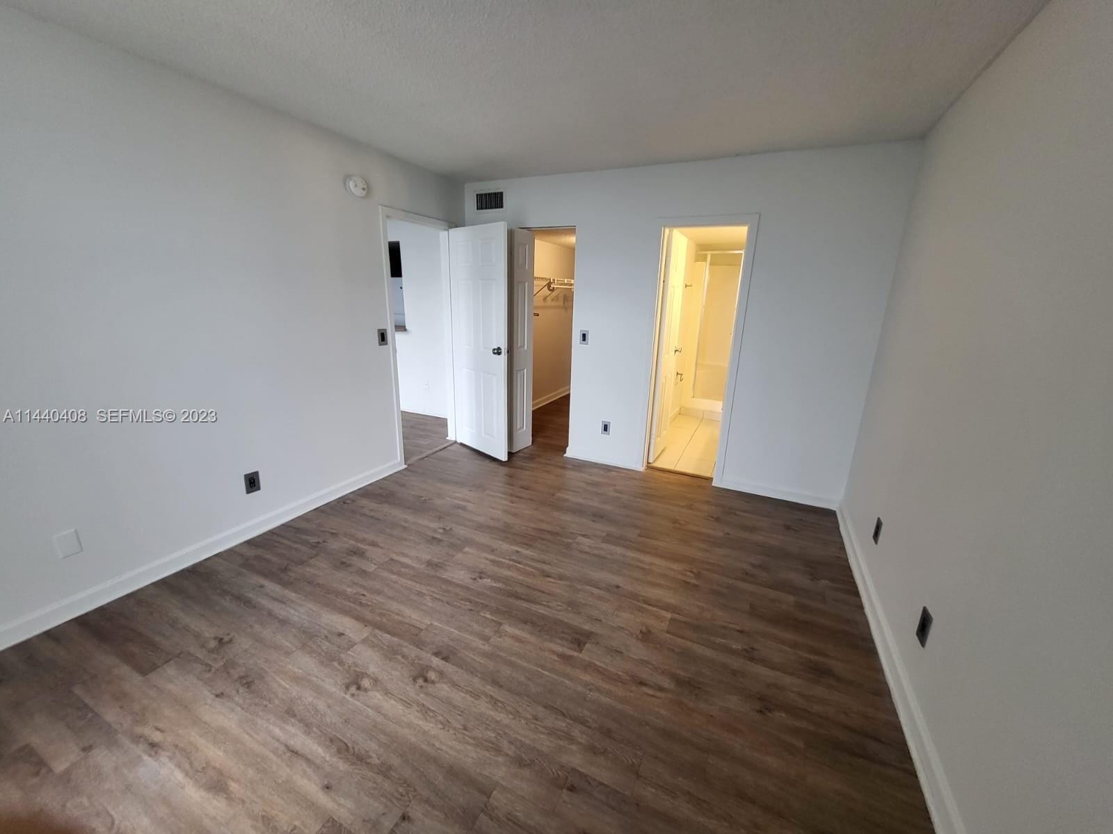 13499 Biscayne Boulevard 1408, North Miami, FL 33181 photo 20