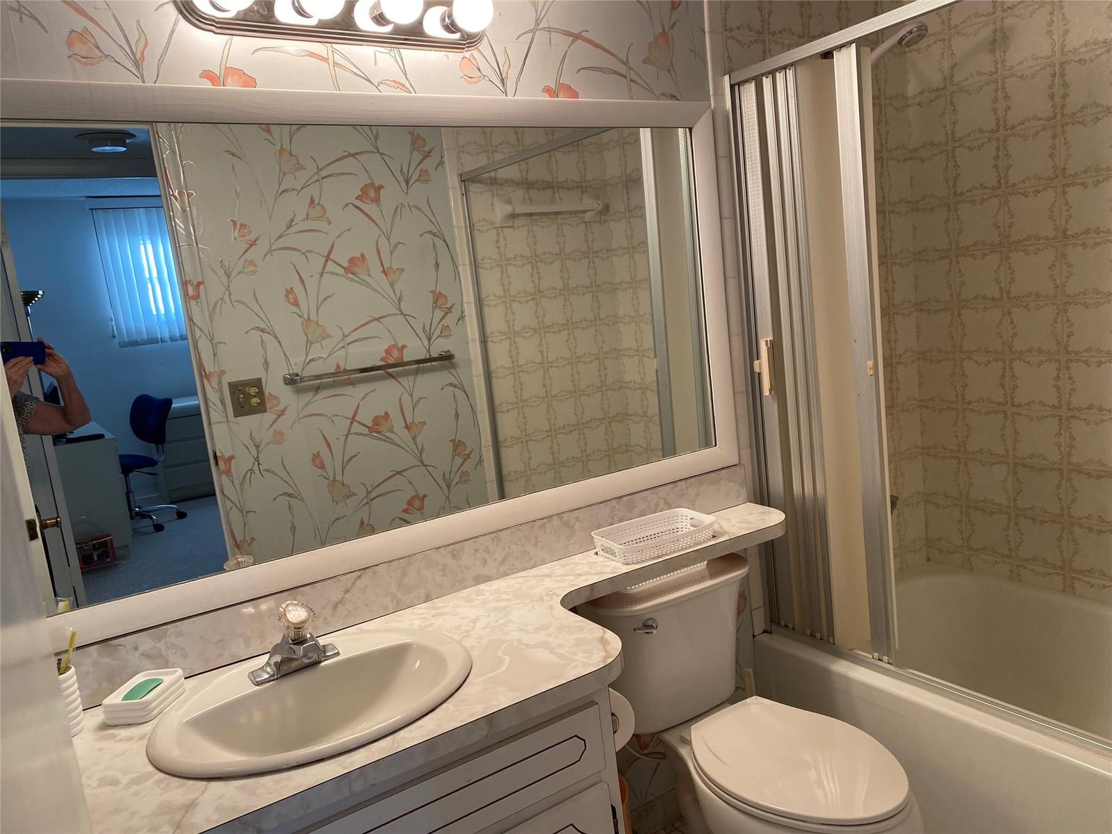 811 S Hollybrook Drive 203, Pembroke Pines, FL 33025 photo 18