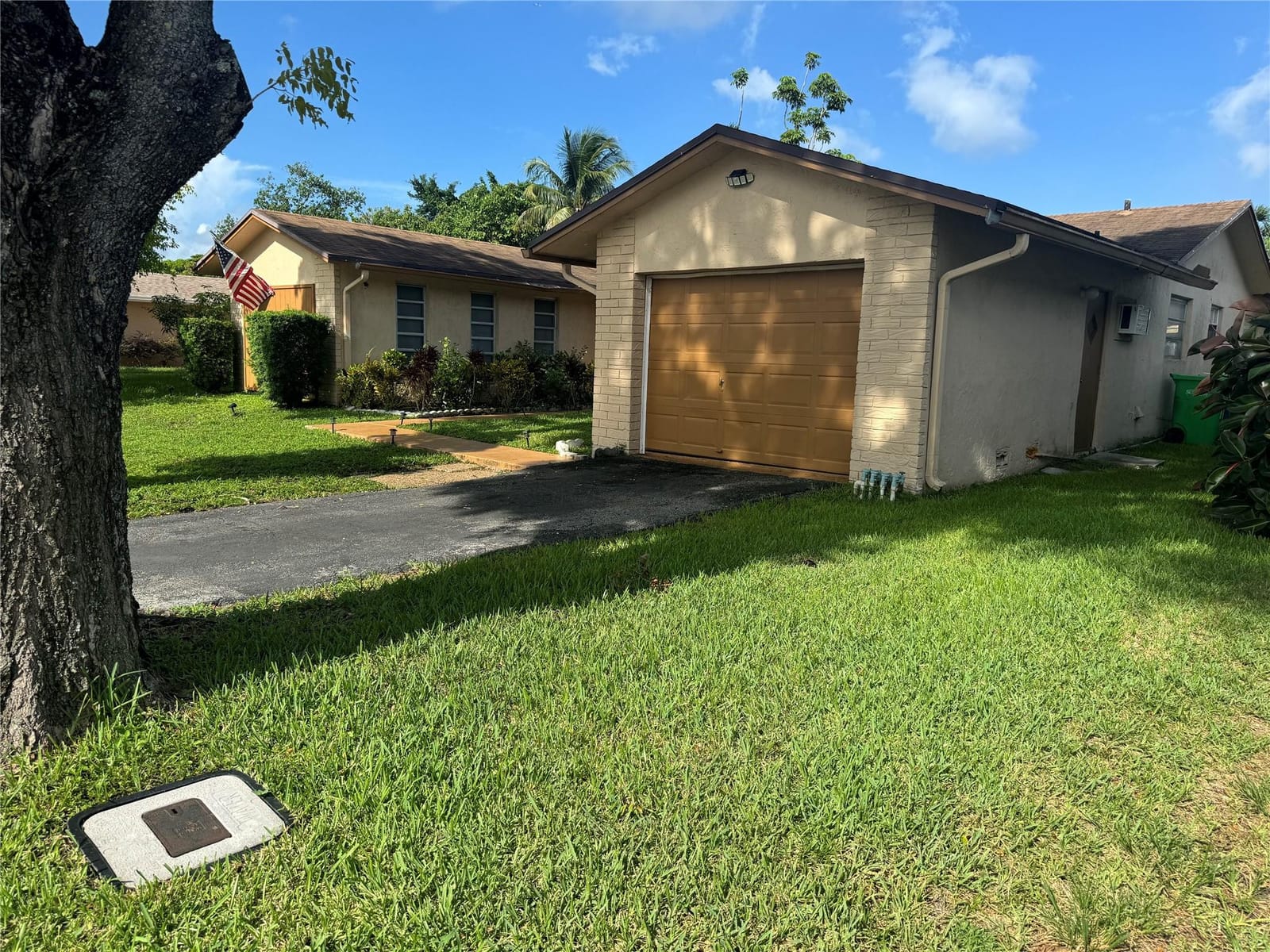 4041 NW 93rd Avenue, Sunrise, FL 33351 photo 2